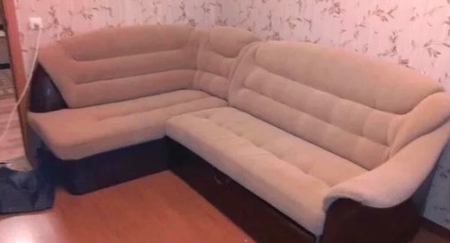 Перетяжка углового дивана. Кимовск